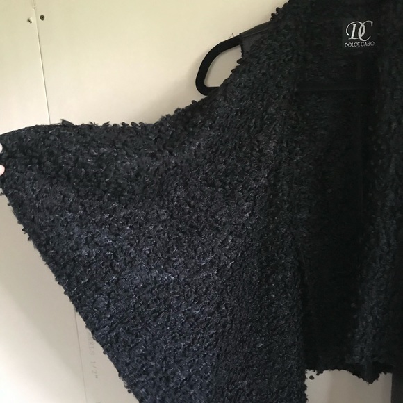 Dolce Cabo Black Vegan Leather/Shearling Open Vest - Picture 4 of 8